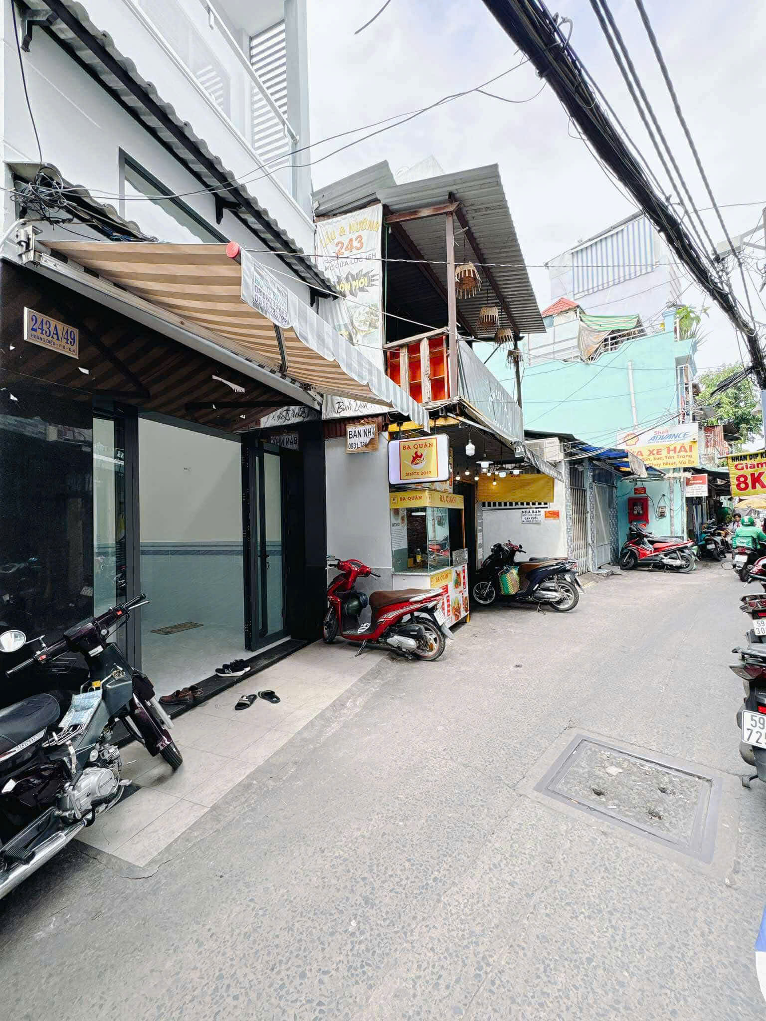  Sát mặt tiền đường Vĩnh Khánh Q 4 cách 0.5 giây Q1 
Đường trước nhà 4.5 m
DIỆN TÍCH 150 M2 
NHÀ XÂY MỚI CÓ 6 TỶ 