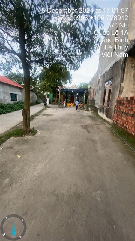  CHÍNH CHỦ CẦN BÁN GẤP CĂN NHÀ CẤP 4 QL1A  LỆ THỦY GIÁ 2.2 TỶ 