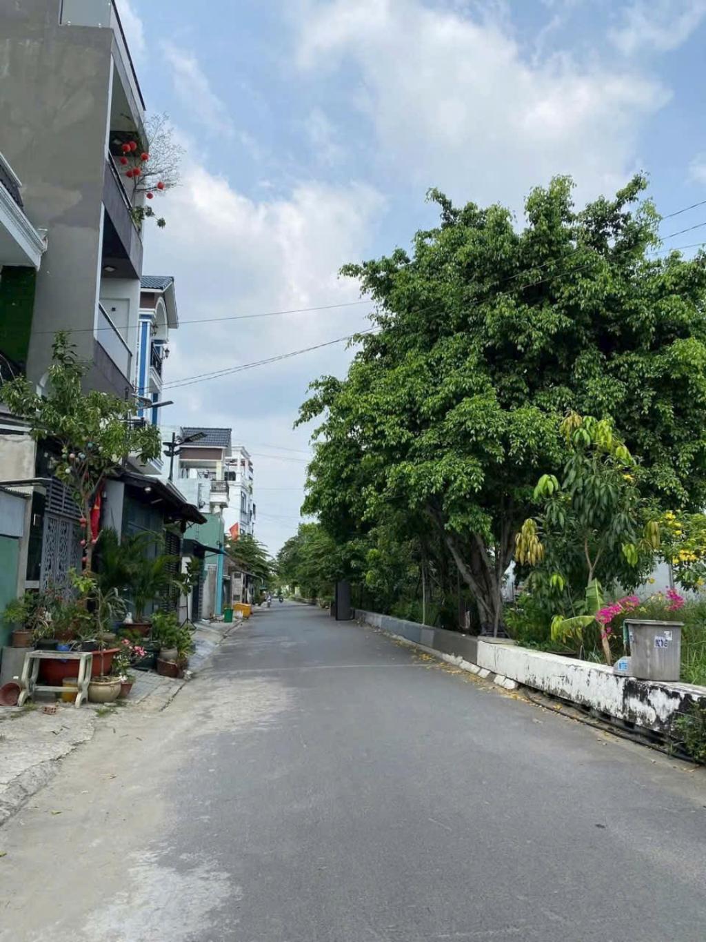  Cần bán nhà Thạnh Xuân - Quận 12 - 100m ra Tô Ngọc Vân - 56m2 - chỉ 4 tỷ 3 