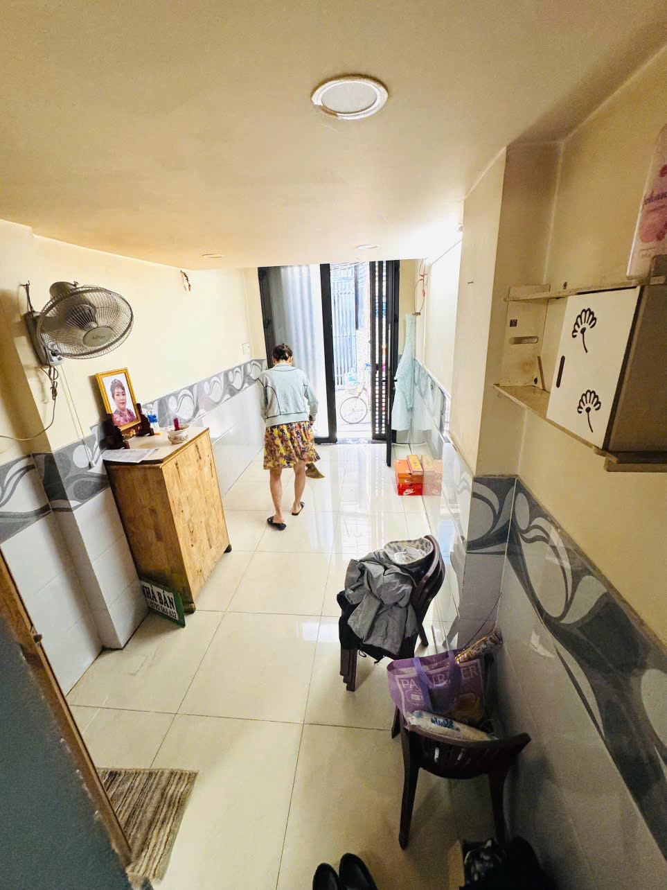  BÁN SIÊU PHẨM CAO TẦNG NHỈNH 2 TỎI

VỊ TRÍ SÁT MẶT TIỀN HẼM THÔNG 4 MÉT 