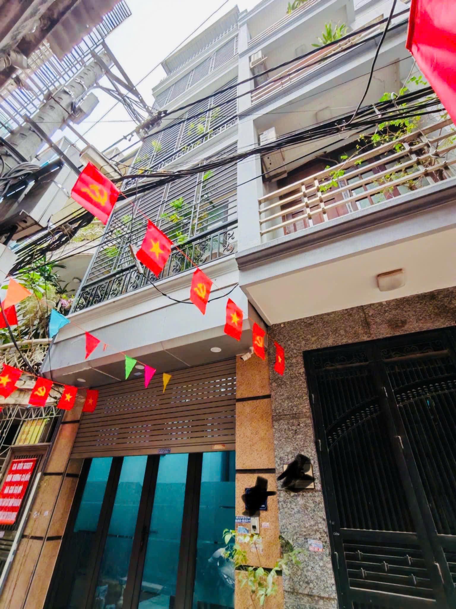  PHÂN LÔ Ô TÔ ĐỖ CỬA - NGUYỄN ĐỨC CẢNH - HOÀNG MAI - NGÕ THÔNG - GẦN HỒ - GẦN TIME CITY - NHÀ DÂN XÂY - NỘI THẤT XỊN - 44M*5T - CHỈ 11.3 TỶ 