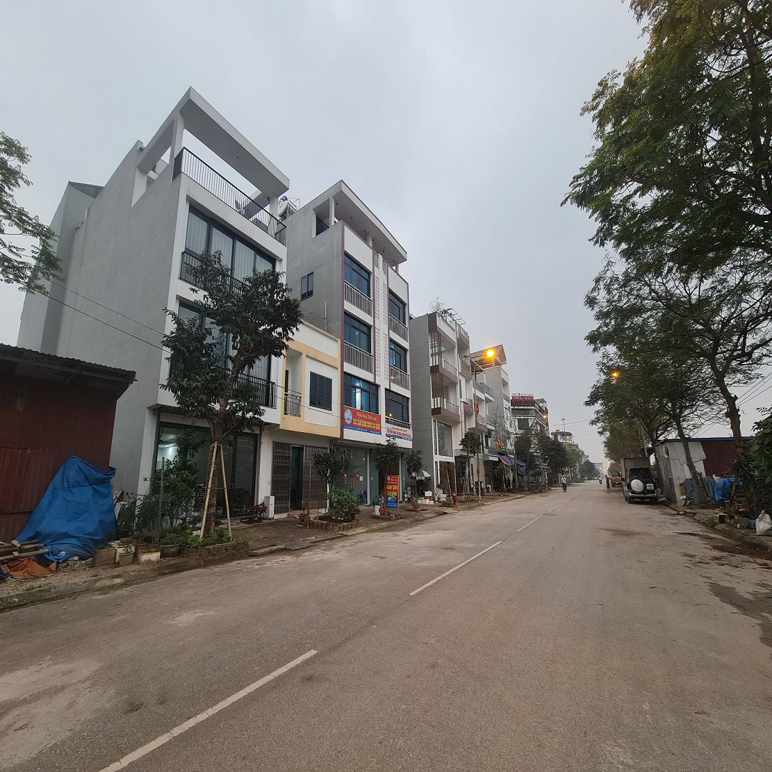  60,2m2 đất tái định cư Trâu Quỳ, Gia Lâm, Hà Nội. Đường 13m view vườn hoa. Lh 0989894845 