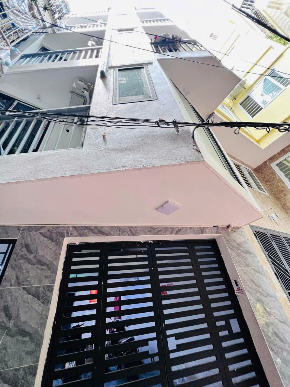  BÁN TÒA CĂN HỘ DỊCH VỤ 7 TẦNG THANG MÁY - 16 CĂN HỘ STUDIO - TRUNG TÂM QUẬN ĐỐNG ĐA - FULL NỘI THẤT CAO CẤP - DÒNG TIỀN 90TR/THÁNG - PCCC ĐẠT CHUẨN - HIẾM CÓ THỜI ĐIỂM HIỆN TẠI. 