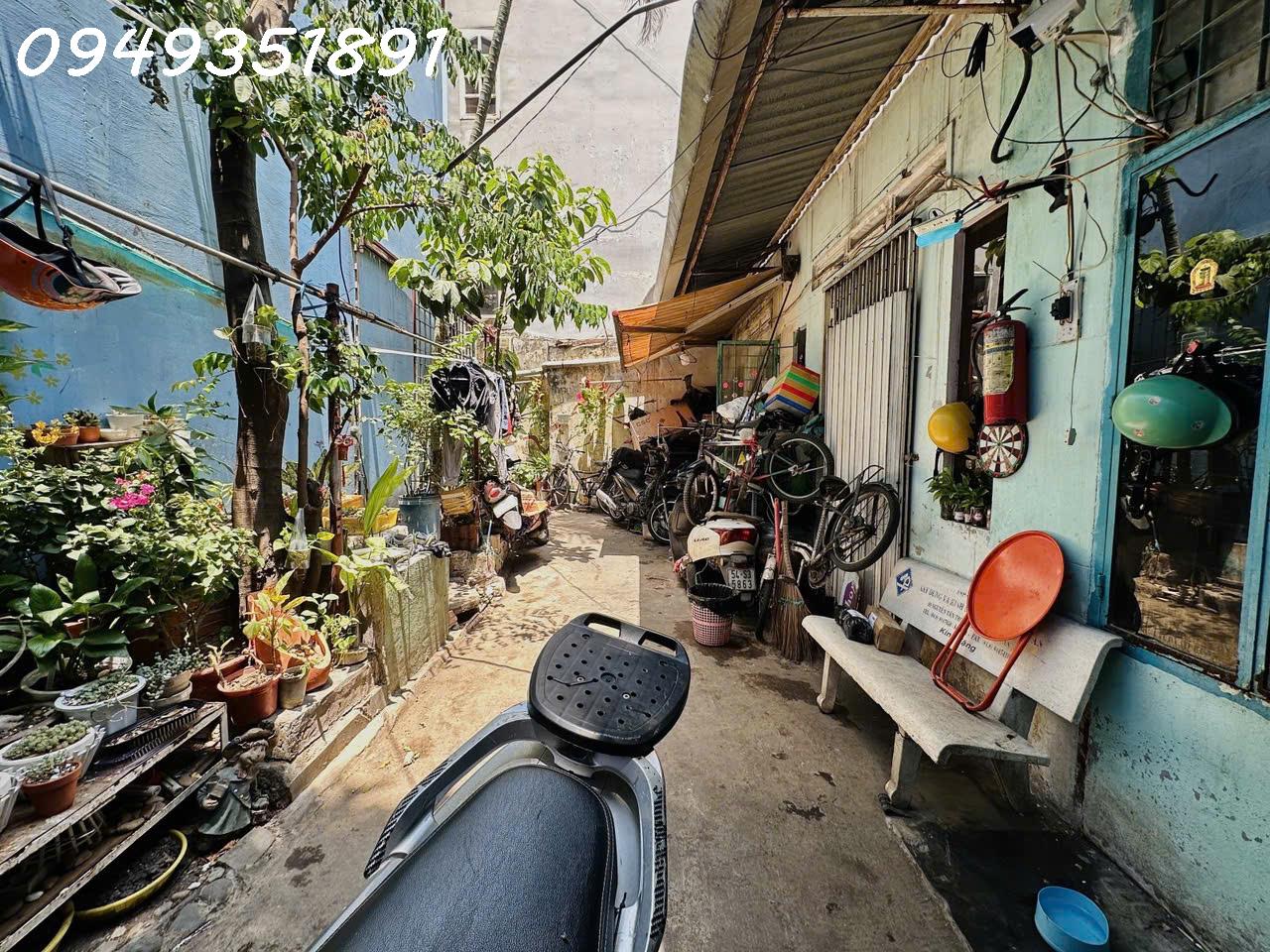  ???? NHÀ NÁT BÌNH THẠNH 210M2 CẤP4 NGANG 15M SHR HOÀN CÔNG ĐỦ GIÁ 12,2Tỷ LH 0949351891 