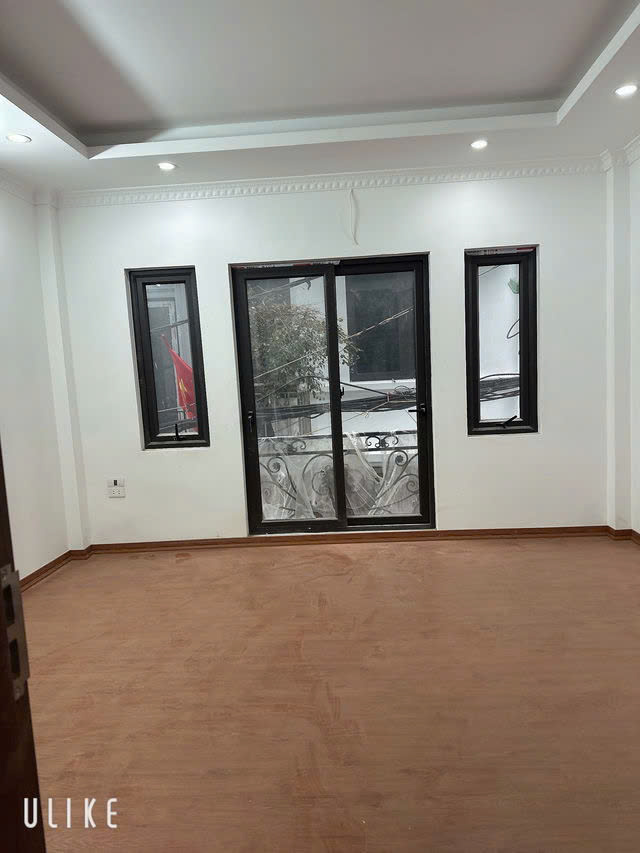  NHÀ MỚI -Ô TÔ ĐỖ CỬA Phúc Lợi -Long Biên 30m2 X  5  Tầng mặt tiền  4.5m, 5 tỷ. 