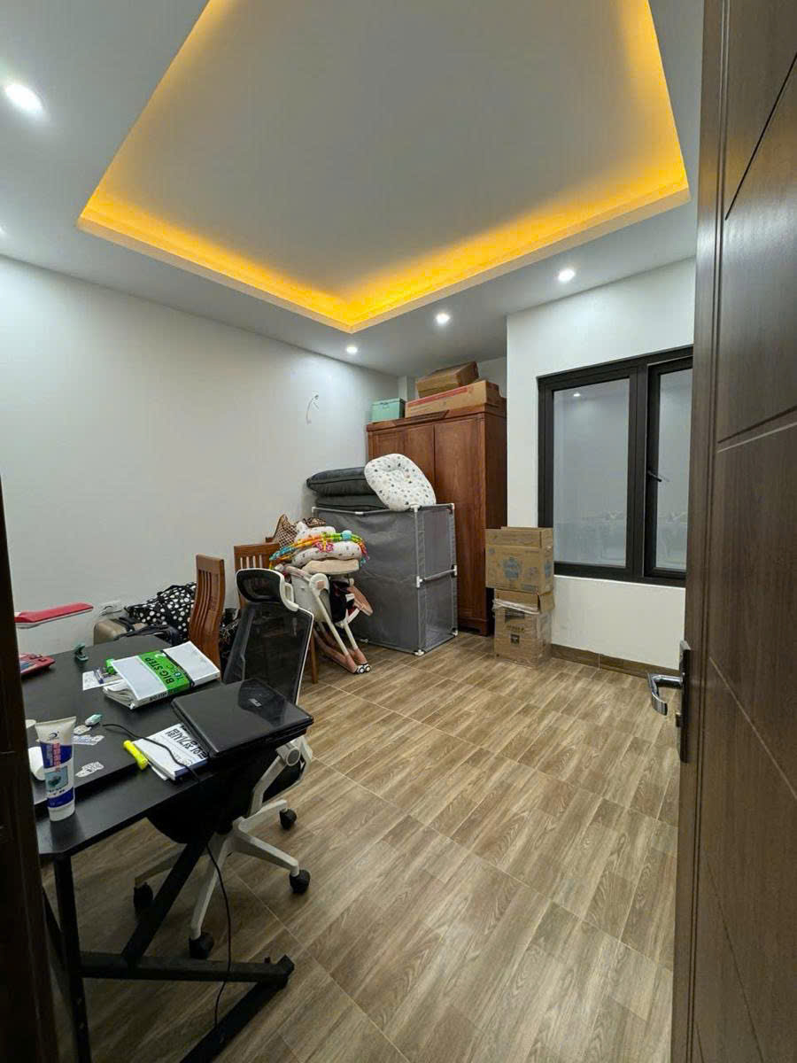  Bán nhà Kim Mã - 55m nhà 5 tầng ngõ nông 50m ra mặt phố - Có ô chờ thang 