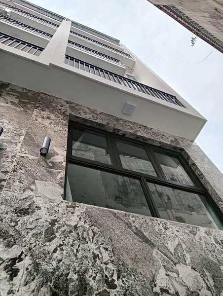  BÁN NHÀ LÔ GÓC – 6 TẦNG THANG MÁY – HOÀNG NHƯ TIẾP – LONG BIÊN 