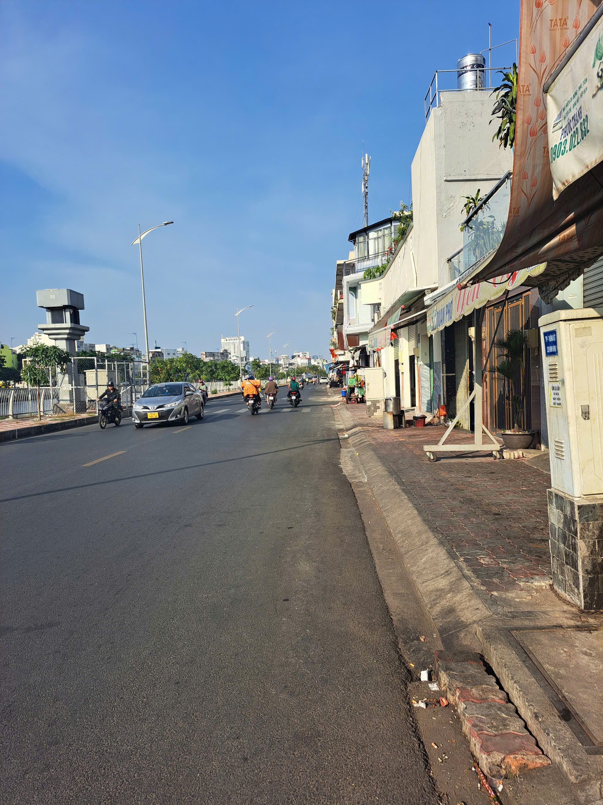  QUẬN 8, BÁN NHÀ MẶT TIỀN KINH DOANH VỪA Ở VỪA CHO THUÊ, SÁT Q5, CHỈ 6.5 TỶ. 
