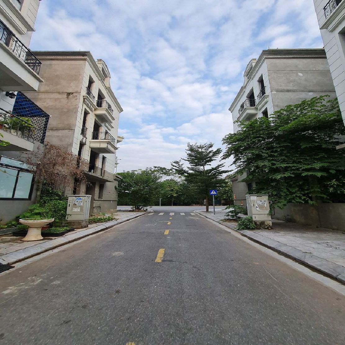  ???? Bán vội đất Đa Tốn, Gia Lâm. 70m2 ô tô thông. 5 tỷ x. Lh 0989894845 ???? 