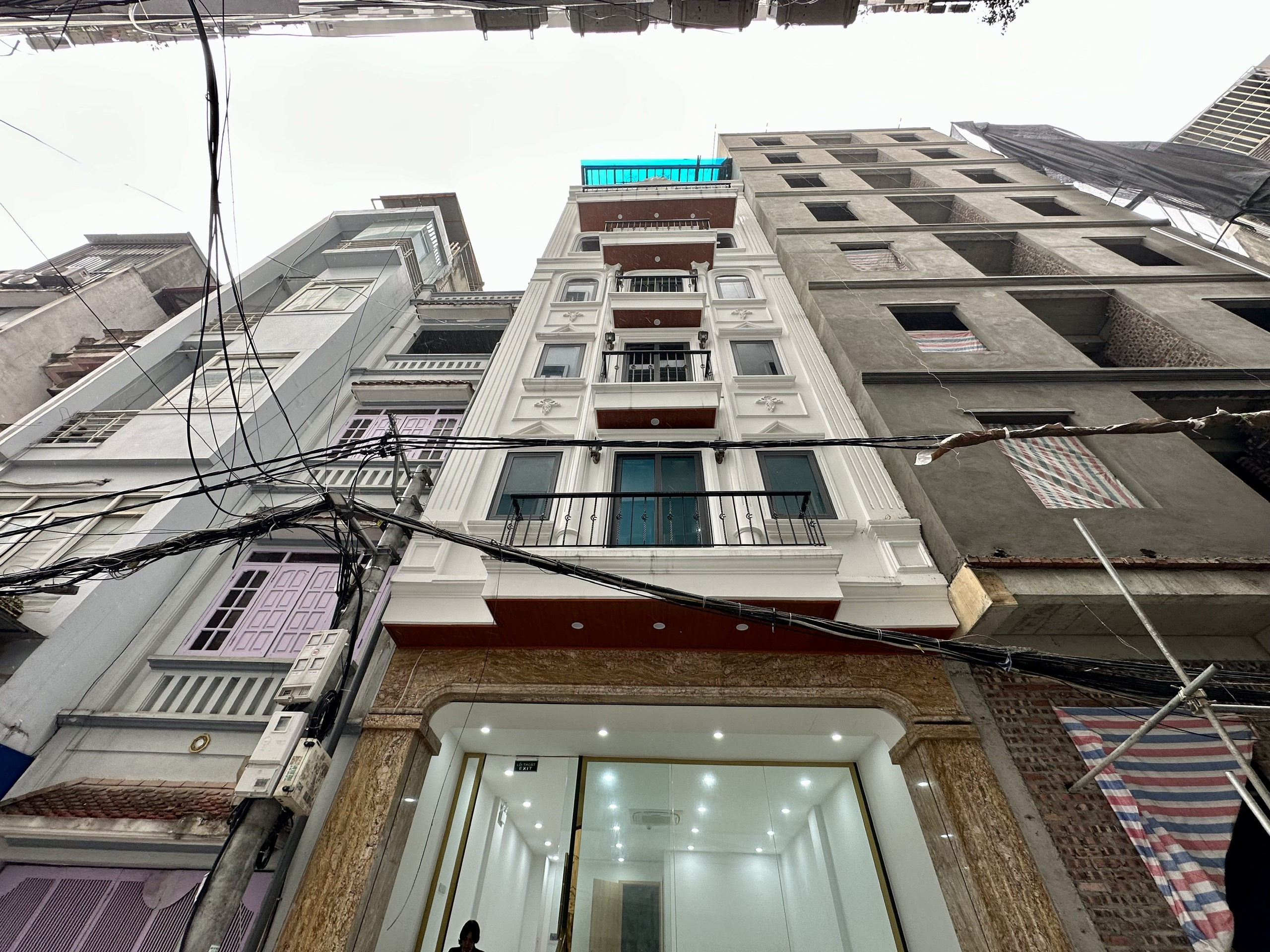  (Tin thật 100%) Bán tòa VP kết hợp CHDV tại Kim Mã - Phân lô 2 ô tô tránh - Dòng tiền 1,5 tỷ/năm 