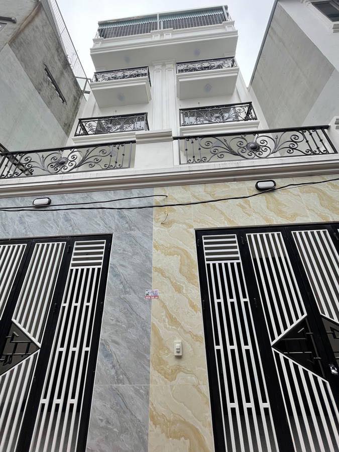  NHÀ MỚI NGỌC TRÌ - LONG BIÊN  - THIẾT KẾ HIỆN ĐẠI - 20M RA Ô TÔ TRÁNH - GẦN CHỢ, TRƯỜNG, HỒ 