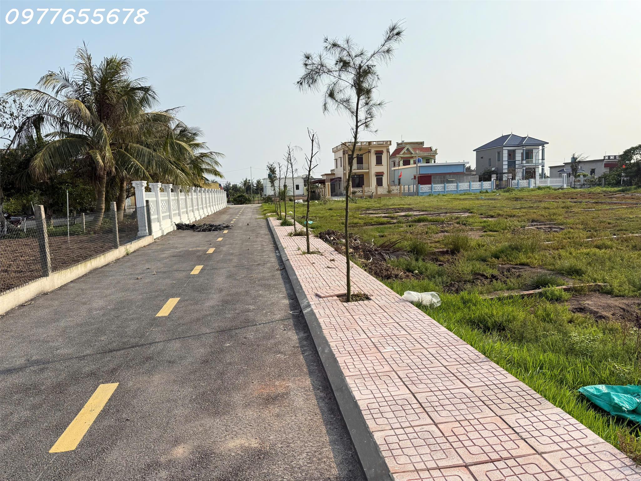  mở bán 30 lô mặt biển giá f0, liên hệ ngay 0977655678 để được tư vấn và chọn cho mình lô ưng ý nhất. 
