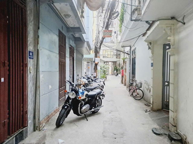  SIÊU HIẾM !!! NHÀ ĐẸP HOÀNG HOA THÁM, BA ĐÌNH , 30M RA PHỐ 3 GÁC ĐỖ CỬA, QUY HOẠCH SÁT PHỐ . VỊ TRÍ SIÊU ĐẸP giá chỉ 7.9 tỷ 