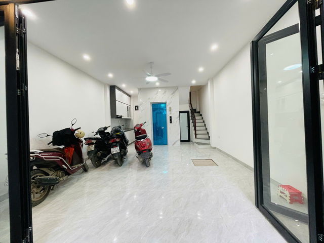  Nhà đẹp Hoàng Hoa Thám, Ba Đình, giá 8.5 tỷ 