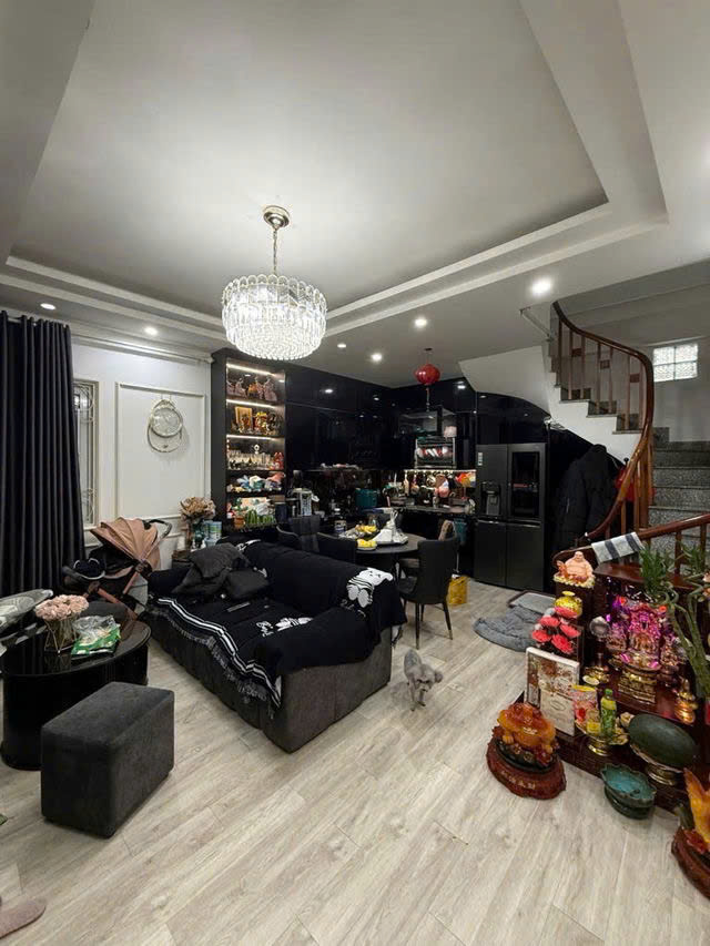  BÁN NHÀ RIÊNG TĂNG NỘI THẤT Bồ Đề- Long Biên 34m2,X  5 tầng, mặt tiền  4.8m,6.35 tỷ. 