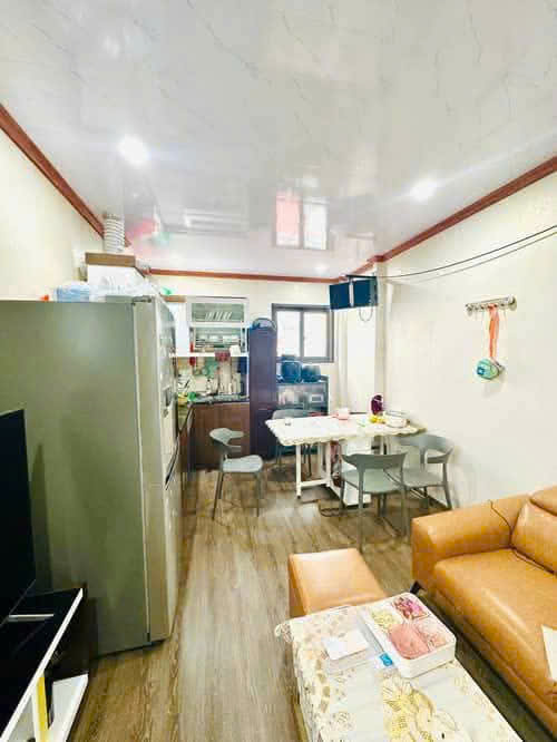  Bán nhà Ngọc Hà , Ba Đình , HN . DT 60M2 , 6Tầng , MT 4.5m .  GIÁ 16 TỶ 