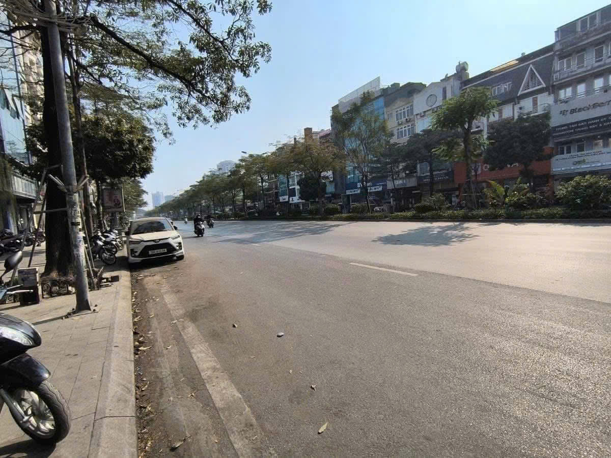  MẶT PHỐ XÃ ĐÀN NHỈNH 27 TỶ,48M2,MẶT PHỐ VÍP,VỈA HÈ ĐÁ BÓNG,KINH DOANH SẦM UẤT 2 MẶT ,CHO THUÊ 50TRTHÁNG 