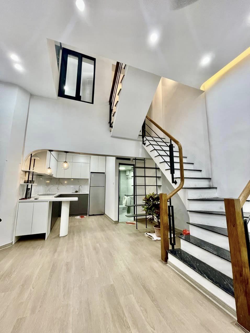  Chính chủ bán nhà Văn Hương 20m2 x 5 tầng, ngõ to rộng thoáng, cực gần phố giá nhỉnh 3 tỷ 