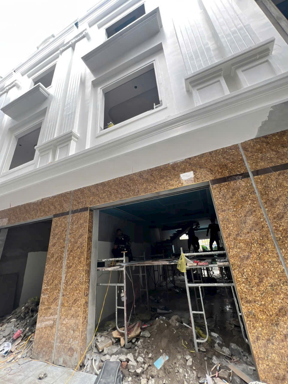  Nhà đẹp tại Chợ Hoa Đằng Hải ,3 tầng mới, vệ sinh khe thoáng sau nhà 