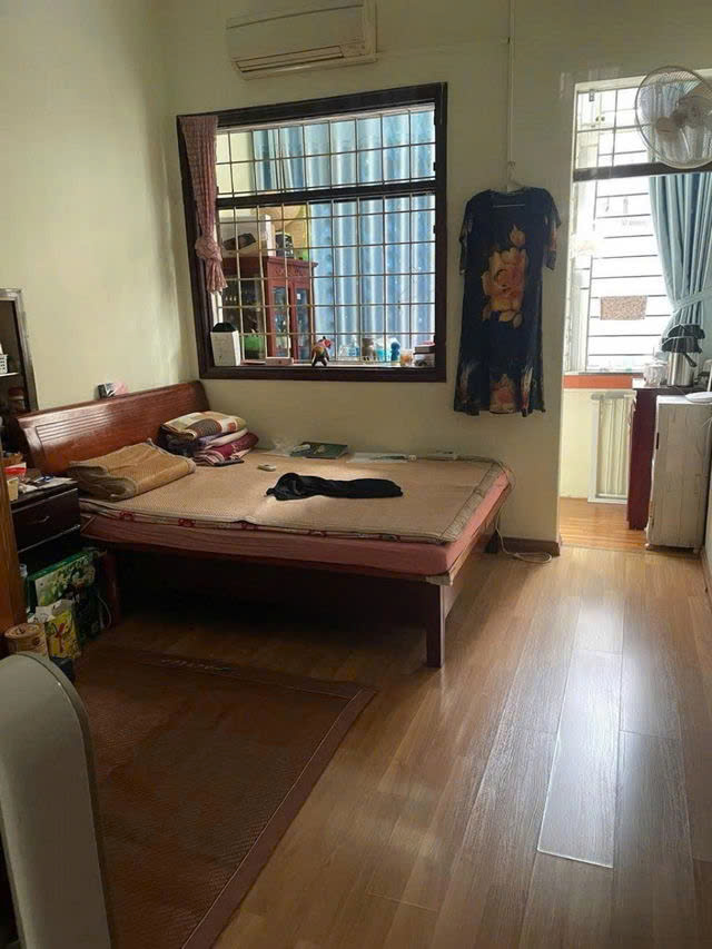  HÀNG HIẾM - PHÂN LÔ- Ô TÔ Nguyễn Văn Cừ 45 m2, X  4 tầng, mặtt iền 3.6m, 10.6 tỷ Long Biên. 