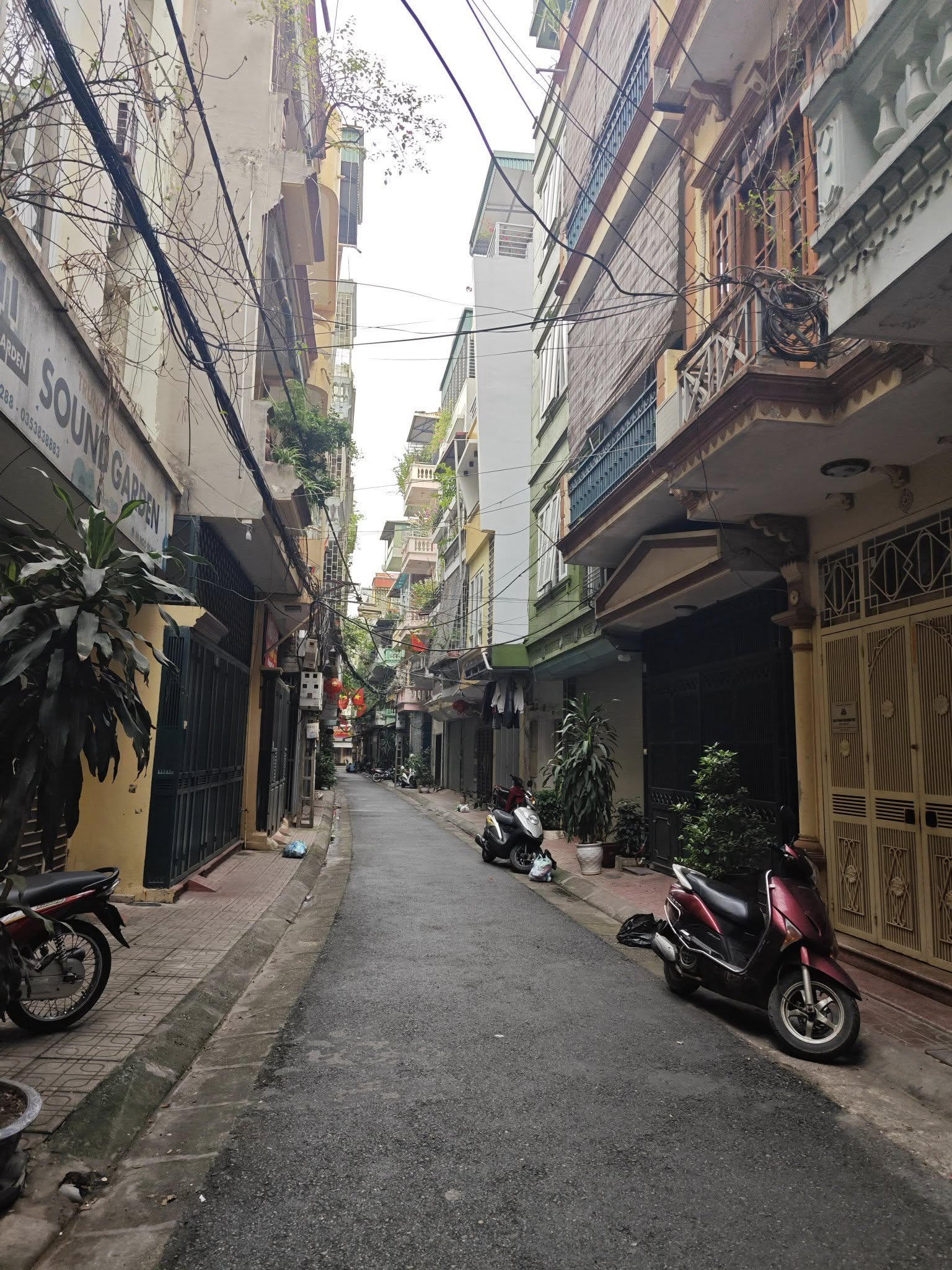  BÁN NHÀ PHỐ 8/3 - DÂN TRÍ CAO- ĐƯỜNG DẢI NHỰA - LÔ GÓC 2 THOÁNG - 45mX4 TẦNG - MT 4M - 9 TỶ 