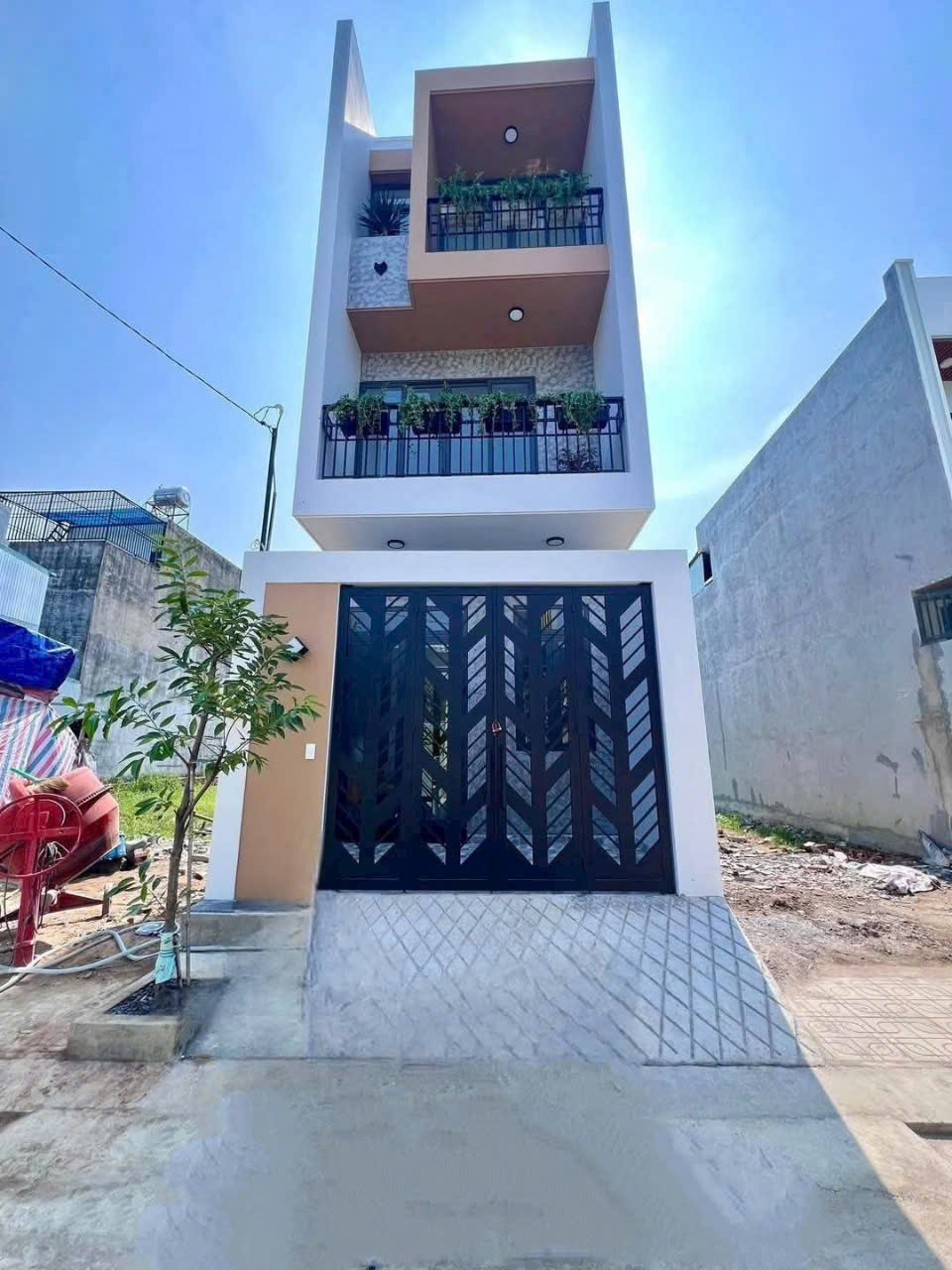  Nhà đẹp mới xây giá ngộp 