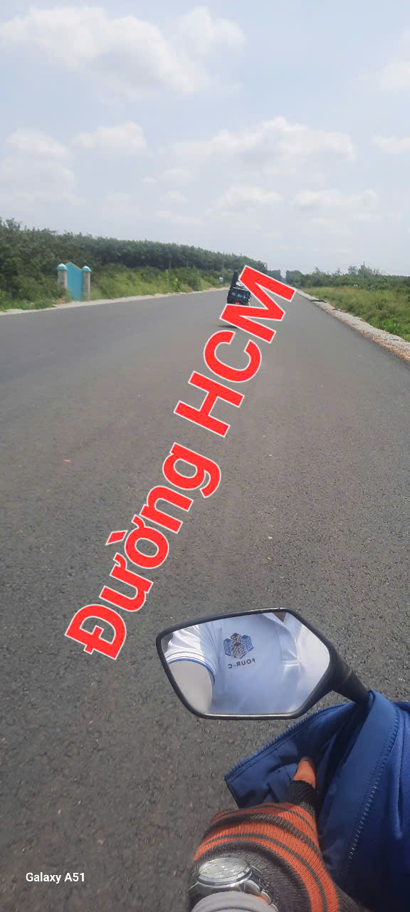  ĐẤT NẰM GIỮA 2KCN BẦU BÀNG VÀ CÂY TRƯỜNG 