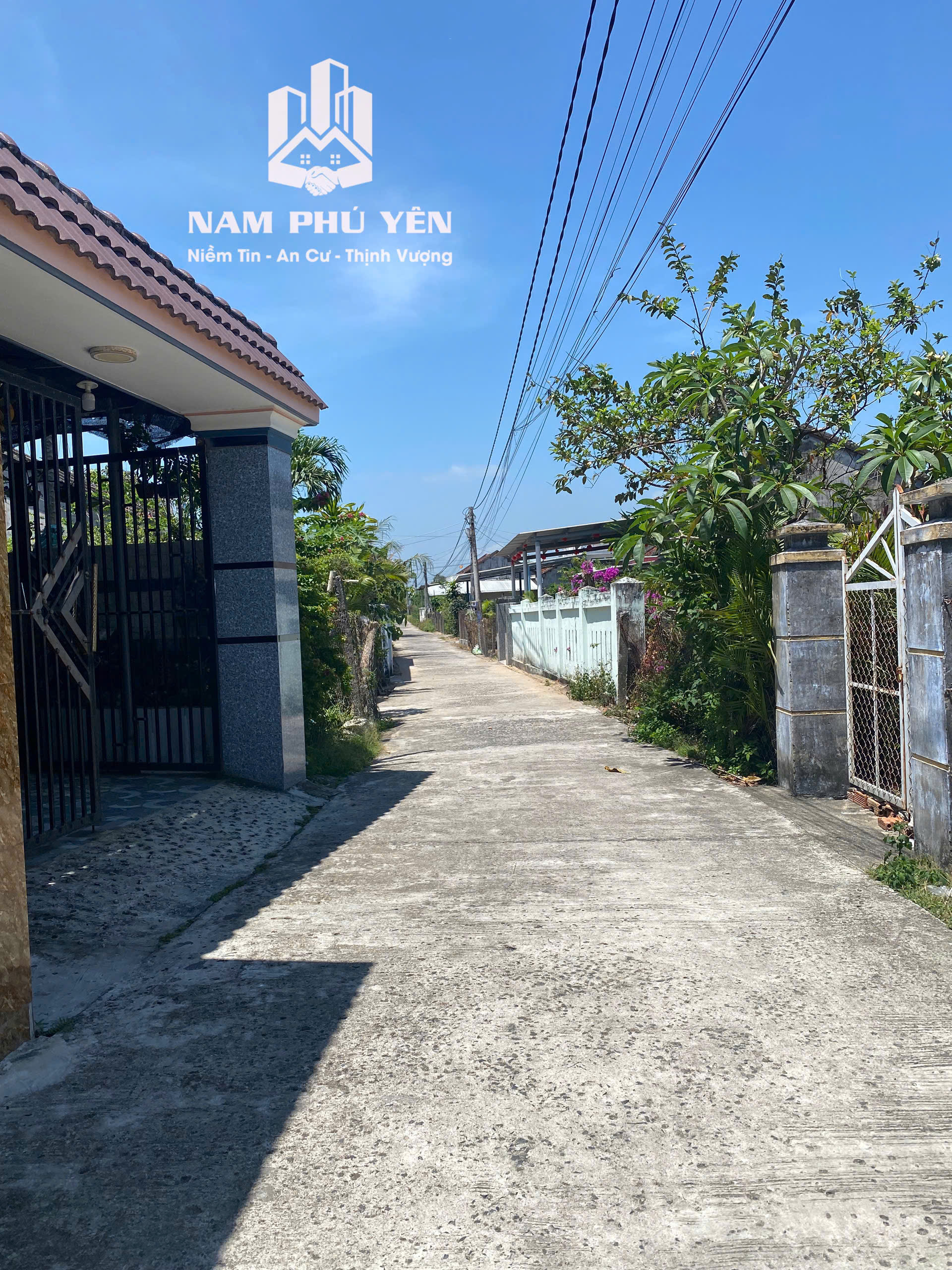  Nhà Vườn Hoà Hiệp Bắc 266m2 (200m2 thổ cư) Ngang 12m, đường Ô tô thông thẳng ra biển.Cách biển 800m 