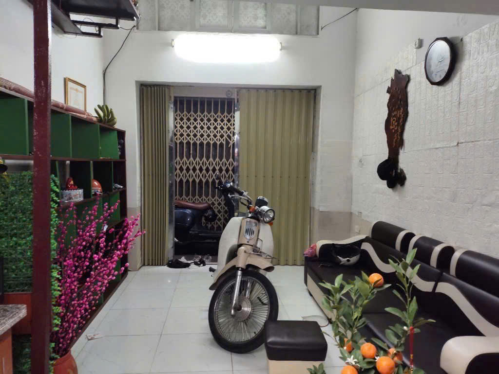  ĐẤT THÌ LÀNH, NHÀ LẠI CÒN CÓ LỘC ÂM! TRUNG TÂM VĂN CHƯƠNG, ĐỐNG ĐA 5 TỶ QUAY ĐẦU! 