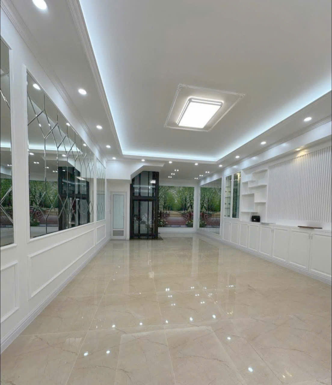  Nhà xây mới thang máy phố Pháo Đài Láng - 48m x 7 Tầng Gara ô tô giá 14,7 tỷ 