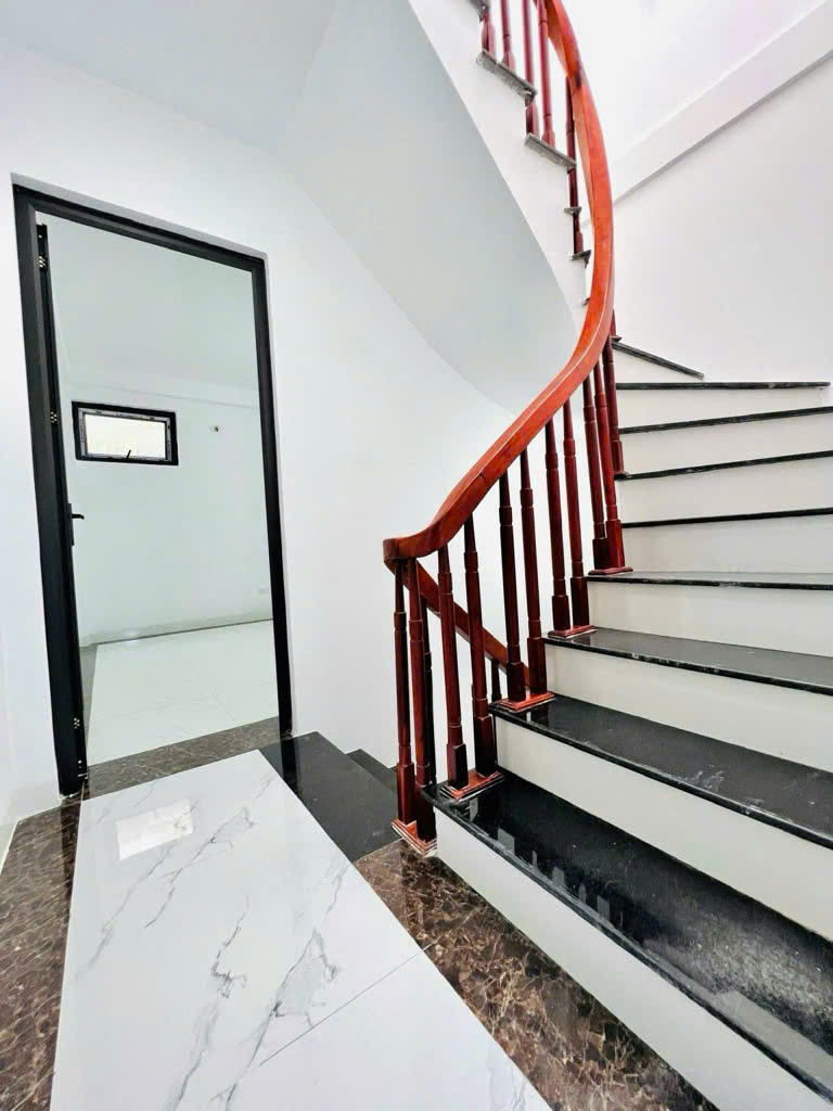  DUY NHẤT 1 CĂN NHỈNH 5 TỶ - NGÕ NÔNG -  Ô TÔ ĐỖ CỬA -  BÁN NHÀ THƯỢNG THANH, LONG BIÊN 