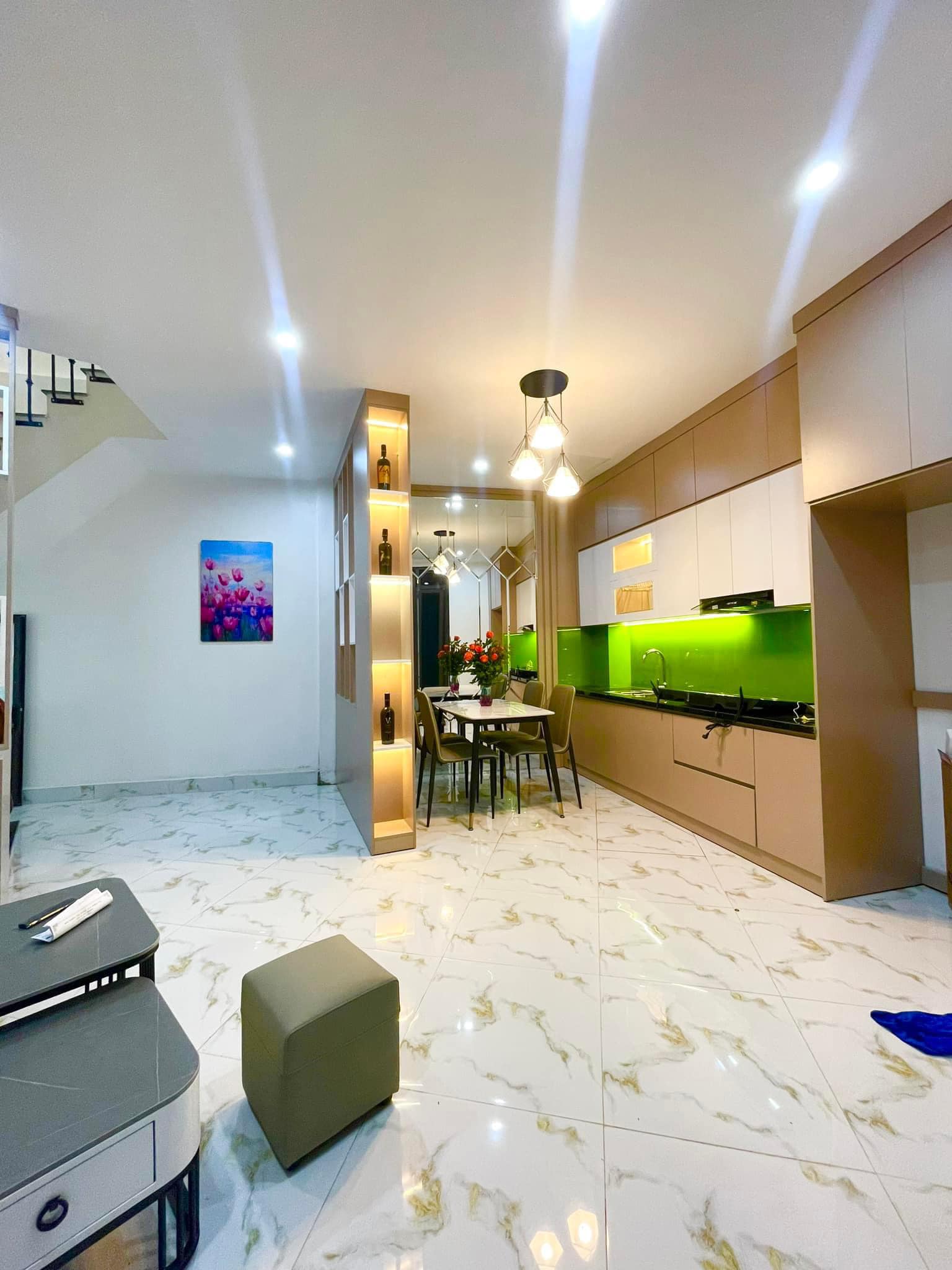  Nhà Minh Khai, vài bước ra oto, lô góc, dân xây, 5 tầng, 7.5 tỷ 