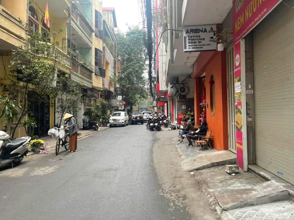  Bán nhà mặt ngõ Láng Hạ, Kinh doanh buôn bán, ô tô thông - 60m x 5 tầng 18,8 tỷ 