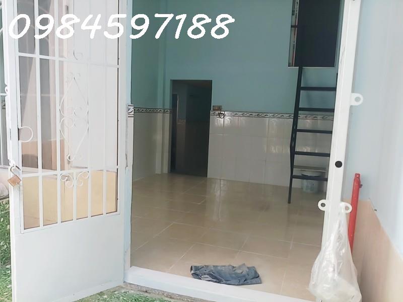  Giảm 200 tr giá chào mới 2,65 tỷ Bán gấp căn nhà Ngay Chợ Cầu giáp Gò Vấp sổ riêng 30m2 hẻm xe hơi vào 10m 
Nhà mới ở ngay 