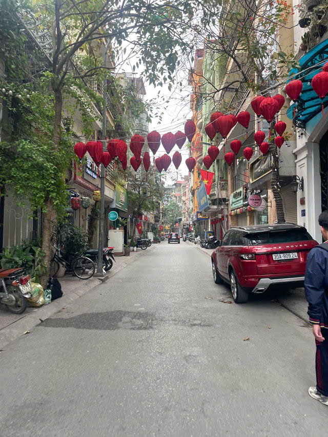  NHÀ ĐẸP Ô TÔ ĐỖ CỬA 8 TẦNG THANG MÁY FULL NỘI THẤT  Ngọc Lâm-Long Biên 40 m2, 12 tỷ. 