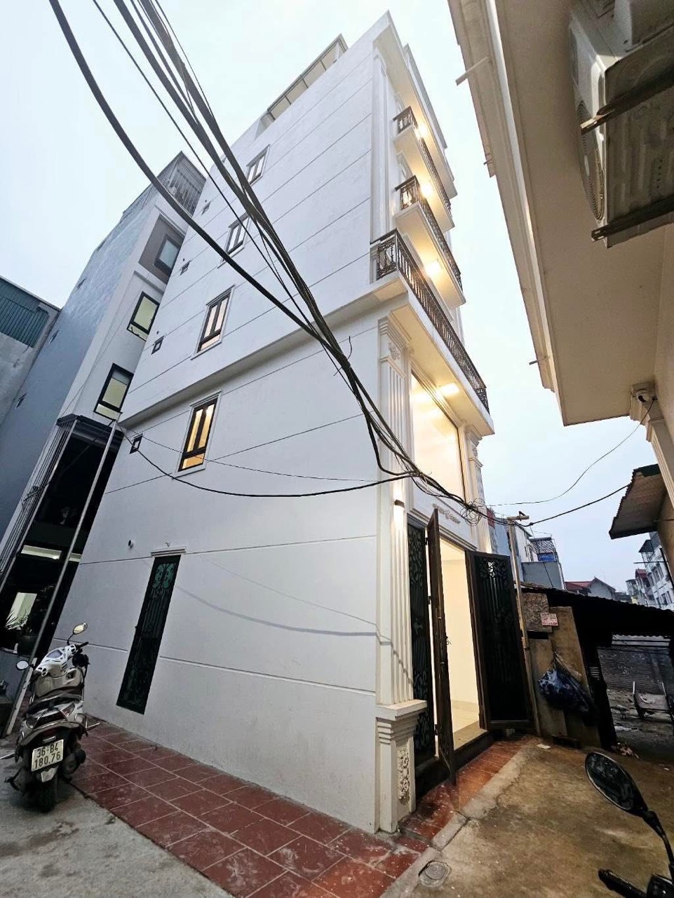  SIÊU HIẾM- BÁN NHÀ 6 TẦNG PHÚC LỢI 3 MẶT THOÁNG VĨNH VIỄN- GIÁ QUÁ MỀM CHO MỘT NGÔI NHÀ BỀ THẾ 