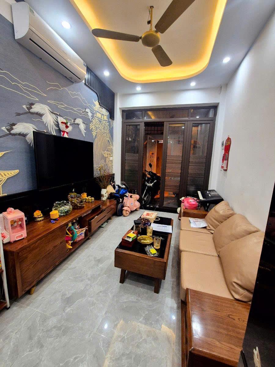  BÁN NHÀ KHƯƠNG HẠ - NGÕ RỘNG 3 GÁC TRÁNH - DT 55m2 GIÁ HƠN 8 TỶ 