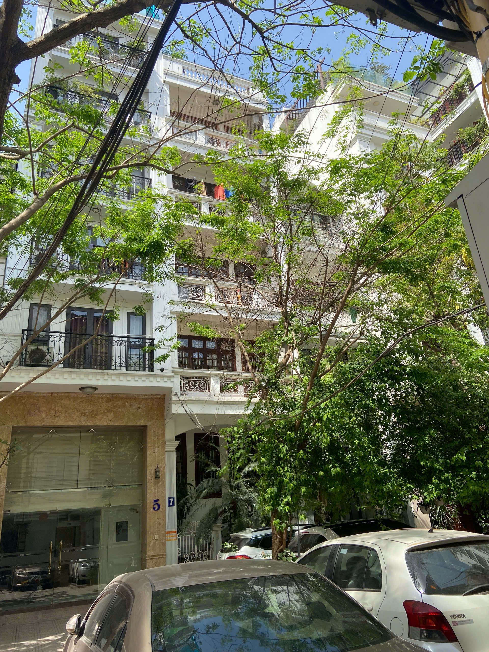  Phân lô quân đội ô tô vào nhà phố Tôn Thất Thiệp, Hoàn Kiếm, 6 tầng thang máy, 65m2, 24 tỷ 