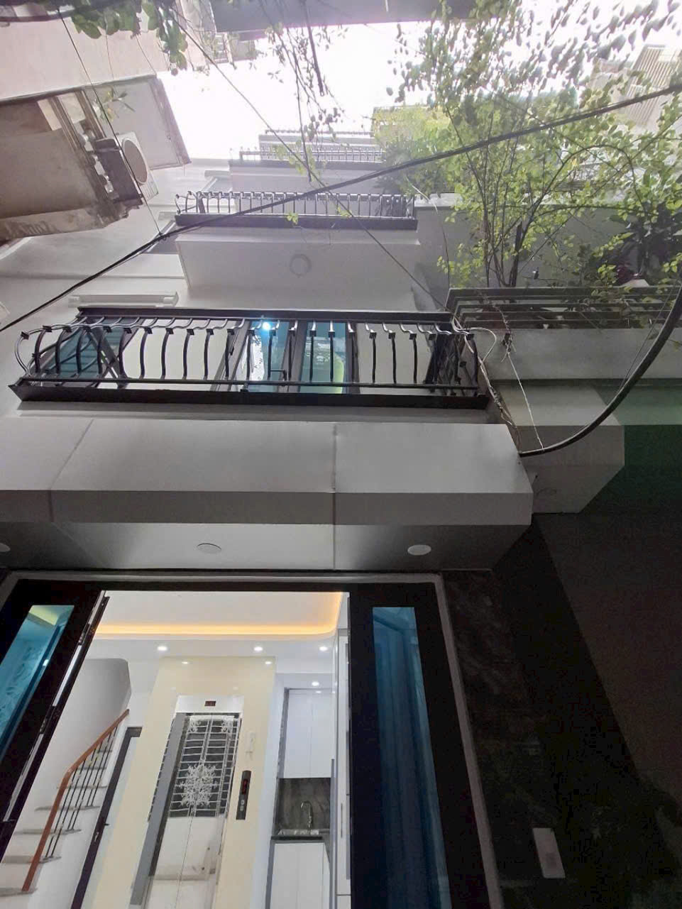  QUAN NHÂN-THANH XUÂN 32 M, 6 TẦNG, THANG MÁY NHẬP KHẨU, Ô TÔ ĐỖ CỬA, 30 RA Ô TÔ TRÁNH, NGÕ THẲNG TẮP. 