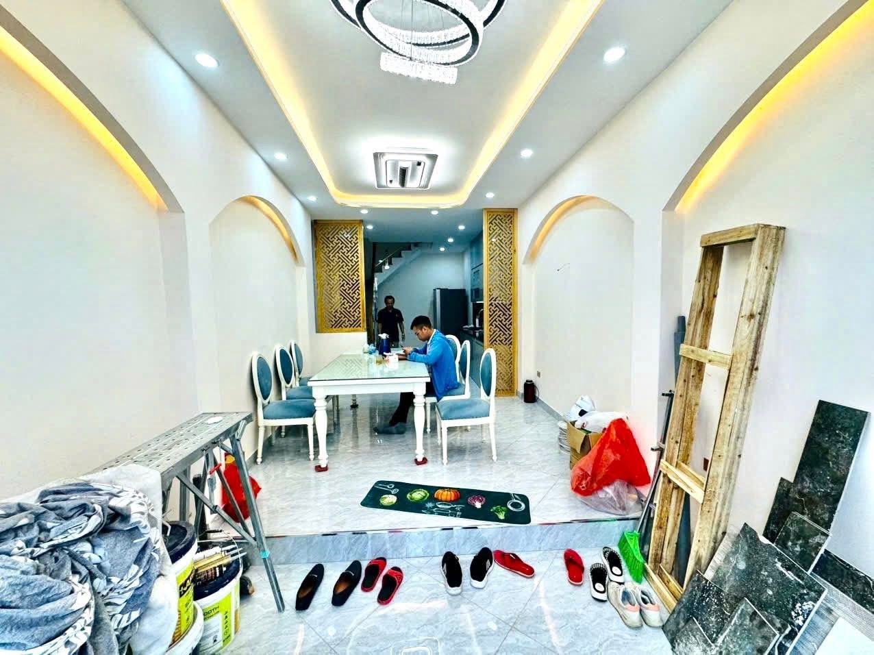  MẶT NGÕ TÔN ĐỨC THẮNG - 50M RA MẶT PHỐ - NGÕ BA GÁC TRÁNH - GIÁ 7 TỶ 