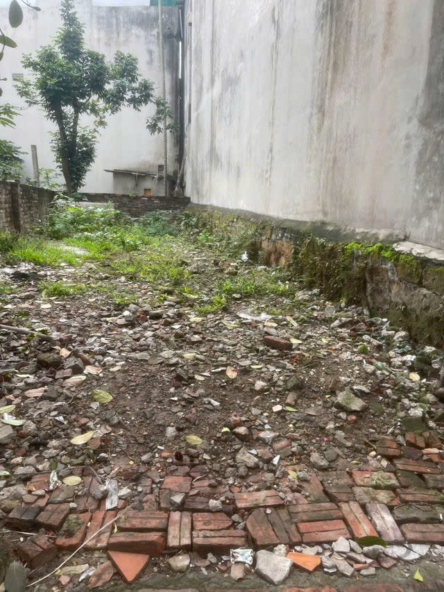  BÁN 78m2 đất Bắc Cầu-Long Biên, mặt tiền 8m,6.4 tỷ.NGÕ RỘNG BA GÁC QUA. 