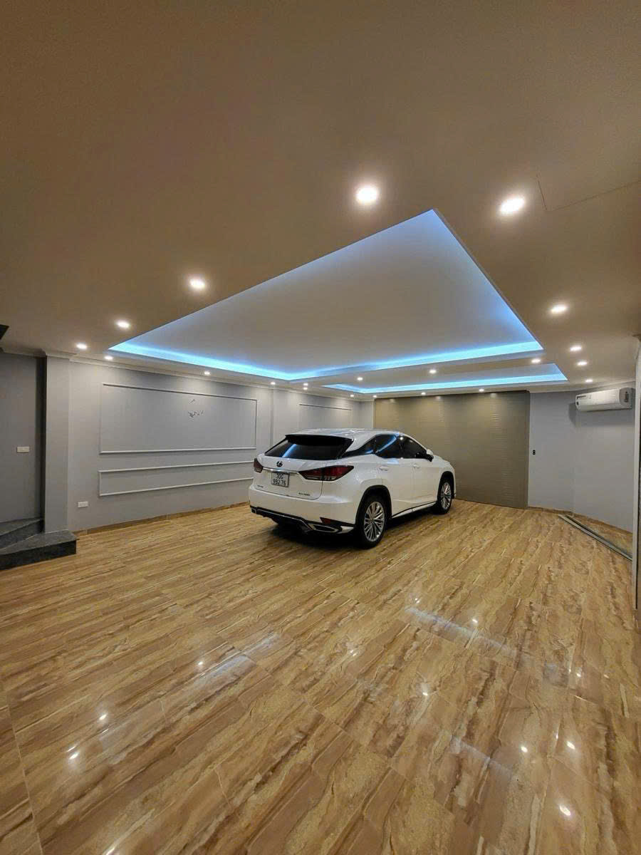  Bán nhà lô góc Nguyễn Ngọc Nại – 2 mặt ô tô tránh, 65m², MT 7m ngõ thông giá 23 tỷ 