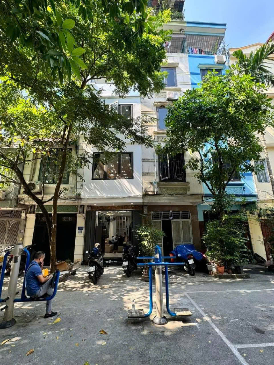  NHÀ ĐỨC GIANG, LONG BIÊN, VÀI BƯỚC RA Ô TÔ TRÁNH, DIỆN TÍCH RỘNG, NỞ HẬU 70M x 4T NHỈNH 6 TỶ 0965549363 