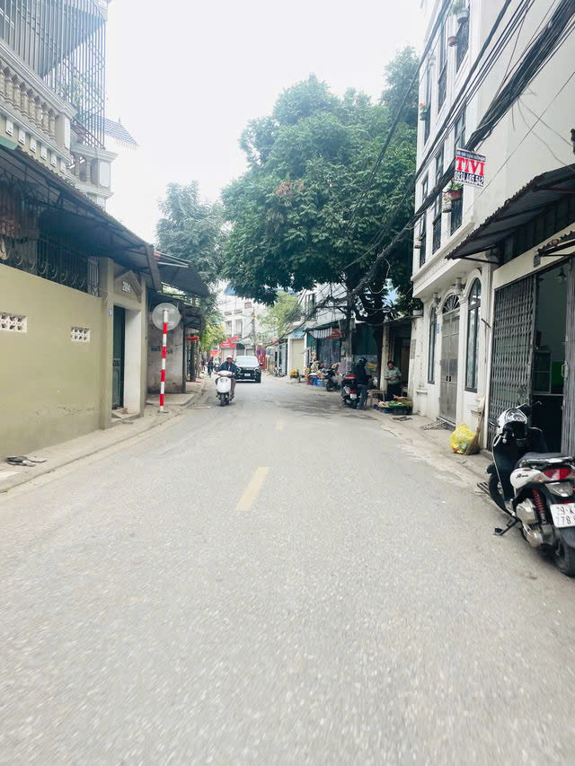  Bán nhà riêng phố Ngọc Thụy-Long Biên,35m2, 5 tầng, mặt tiền 3.5m, 7.98 tỷ Long Biên. 