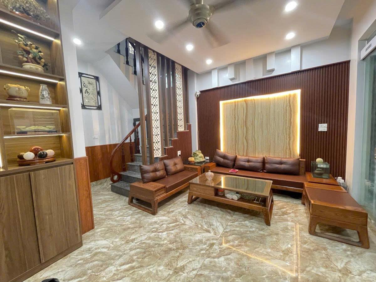  BÁN NHÀ HOÀNG ĐẠO THÀNH 35m x 6 TẦNG GIÁ CHỈ 11 TỶ - Ô TÔ ĐỖ CỬA - KINH DOANH ĐỈNH 