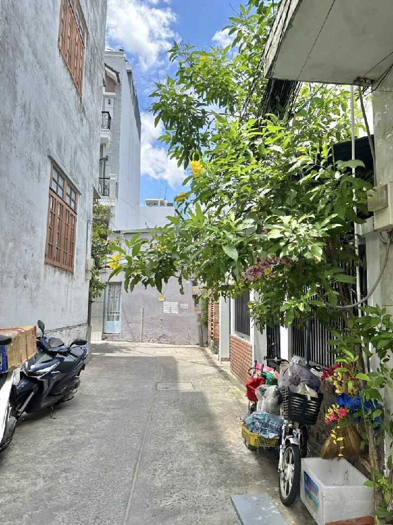  BÁN NHÀ ĐẸP NGUYỄN THỊ THẬP Q7 DT50m2 