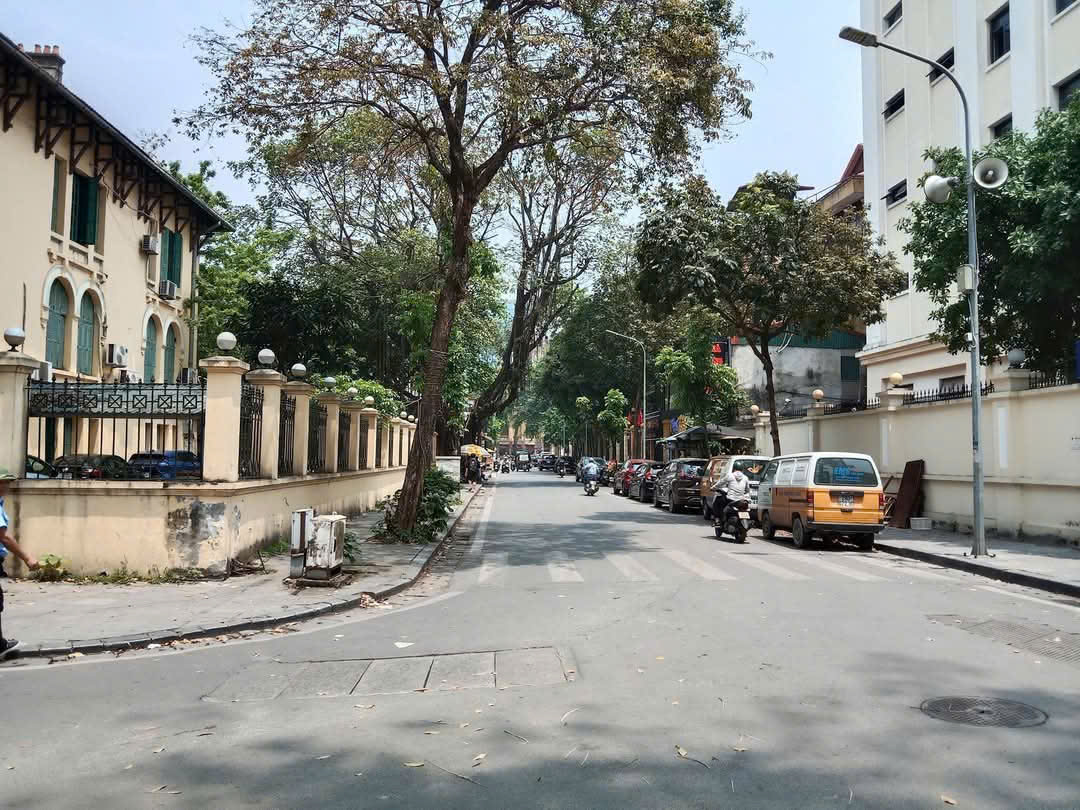  Bán nhà 2T S35m P.Đặng Thái Thân Hoàn Kiếm, TC nhỉnh 8.5 tỷ, MT4m 