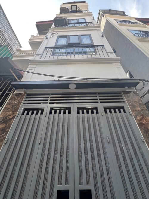  Bán nhà phố Lĩnh Nam, vị trí đẹp, ngõ rộng, 5 tầng, giá 6 tỷ. 