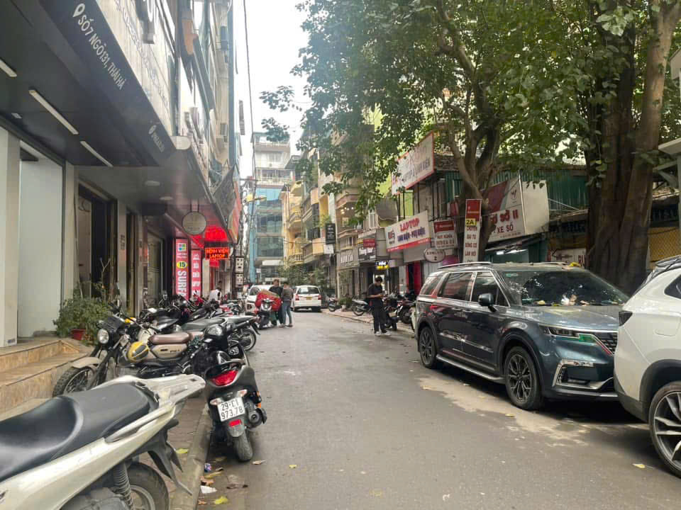  Bán nhà 3T cũ Thái Hà mặt ngõ kinh doanh Ô tô tránh - 30m ra phố 
