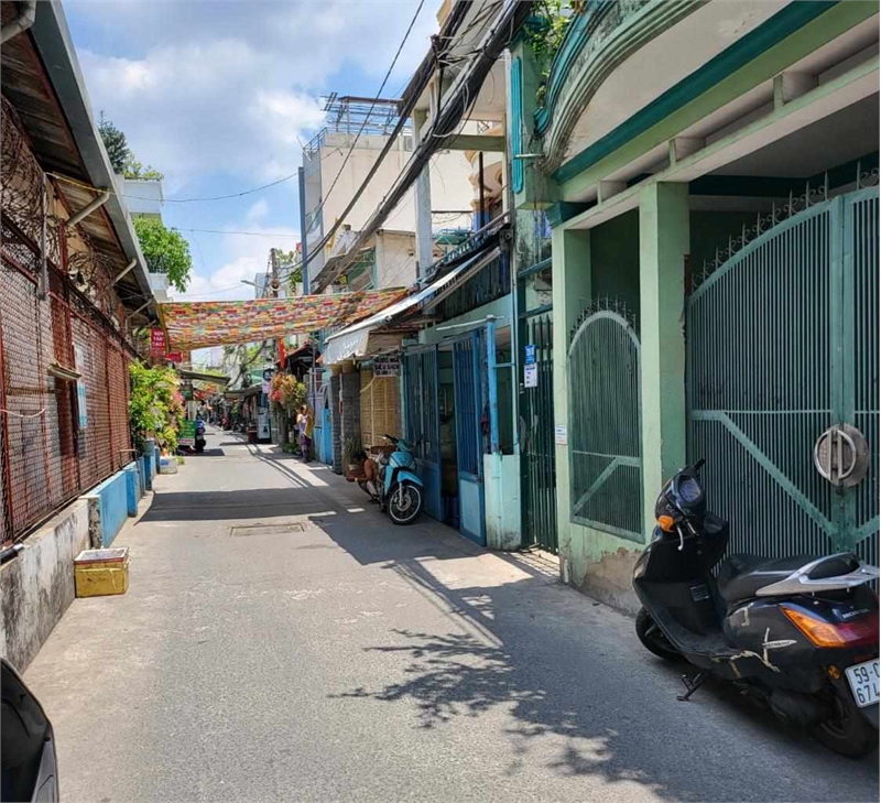  NHÀ ĐẸP HUỲNH TẤN PHÁT Q7 GẦN CHỢ TÂN THUẬN 52m2 